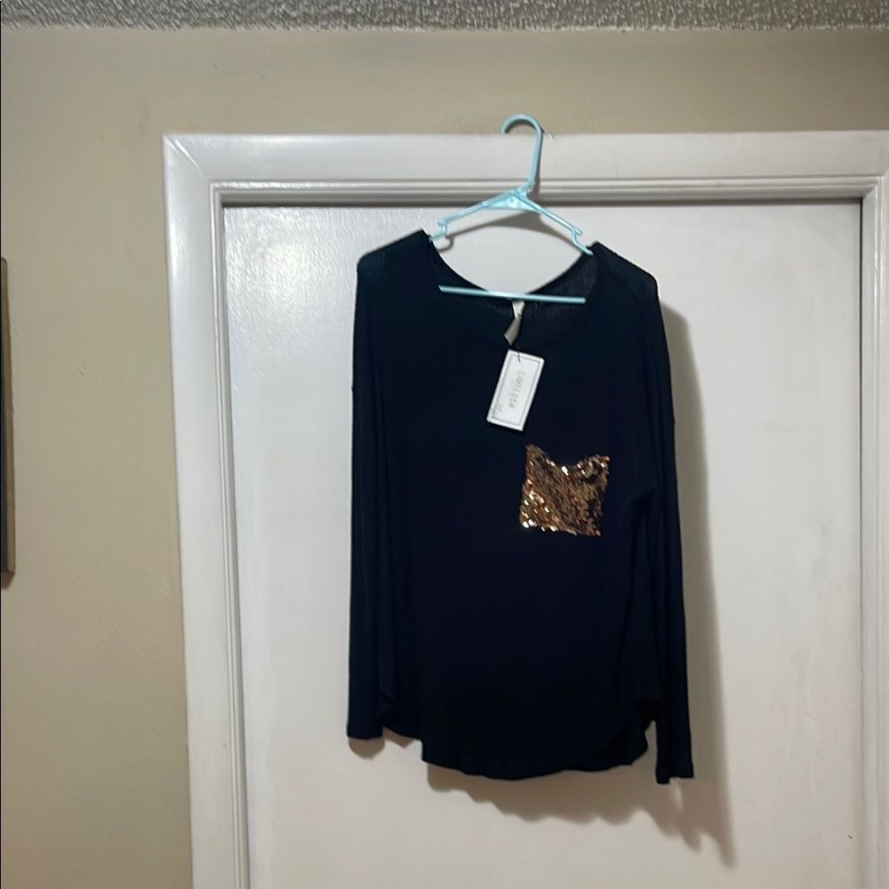 Vanilla Bay Back  Long Sleeve Blouse with Sequin Accents medium NWT